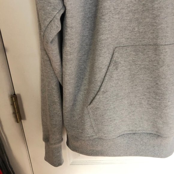 Basic Grey Champion Sweatshirt - Picture 5 of 5